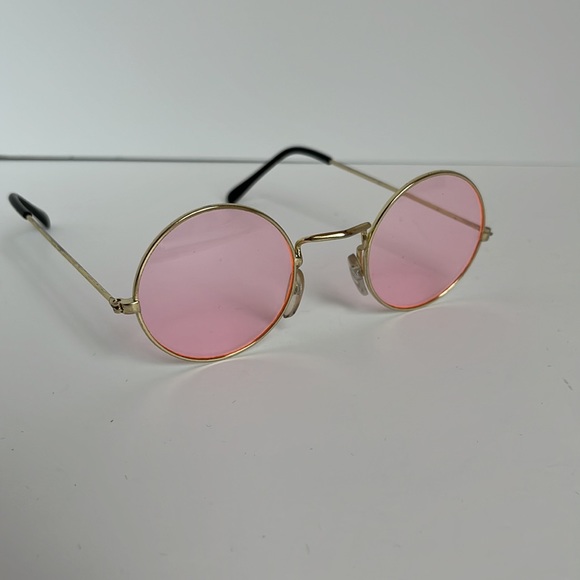 Fun Glasses - Picture 4 of 10